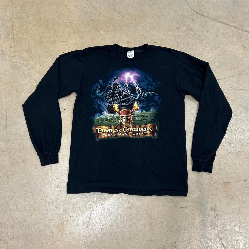 Pirates of the Caribbean Dead Man’s Chest Long Sleeve Shirt – Size M – Great Condition