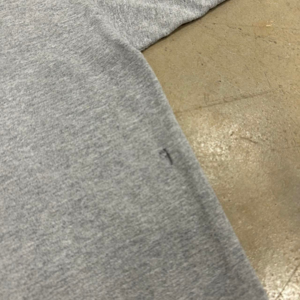 Kentucky Wildcats Basketball Shirt – Size XL, Okay Condition (Holes Shown)
