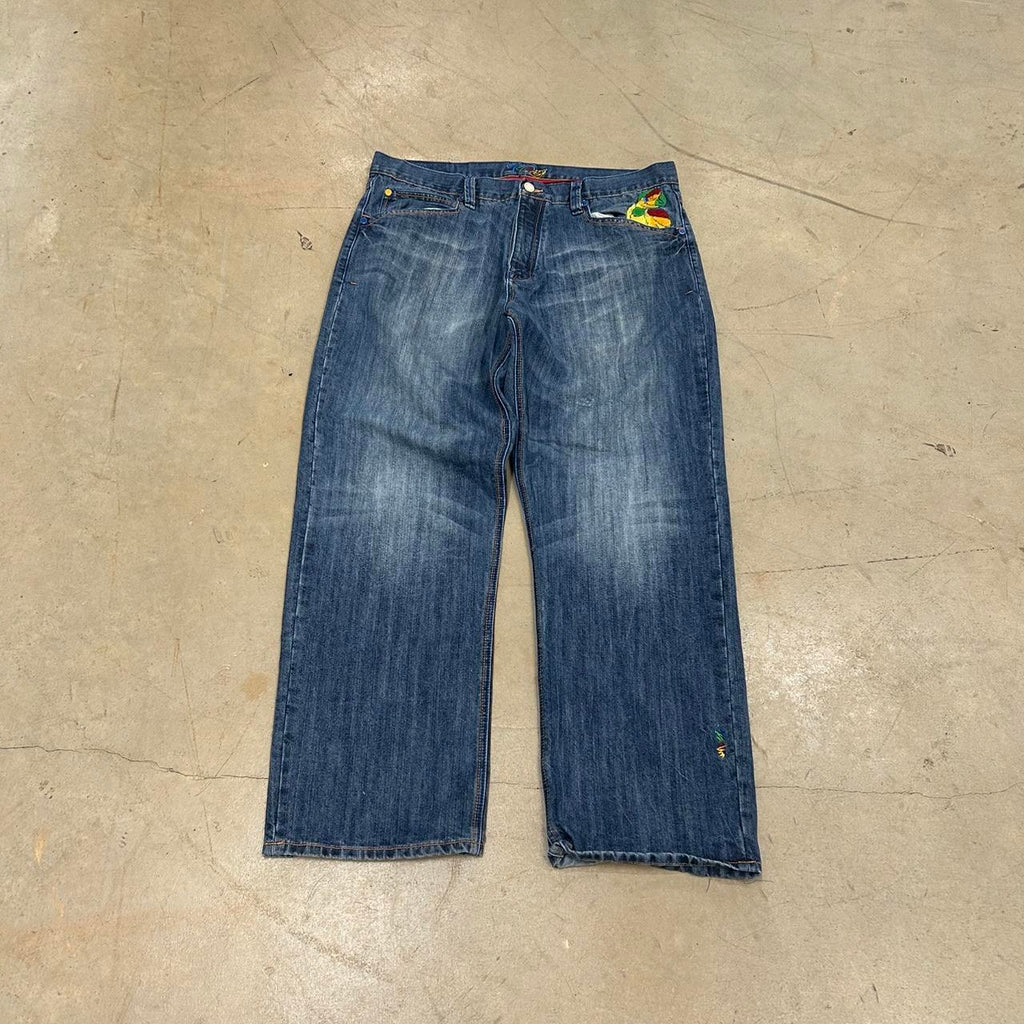 Y2K Coogi Embroidered Parrot Jeans – Size 40x34, Great Condition