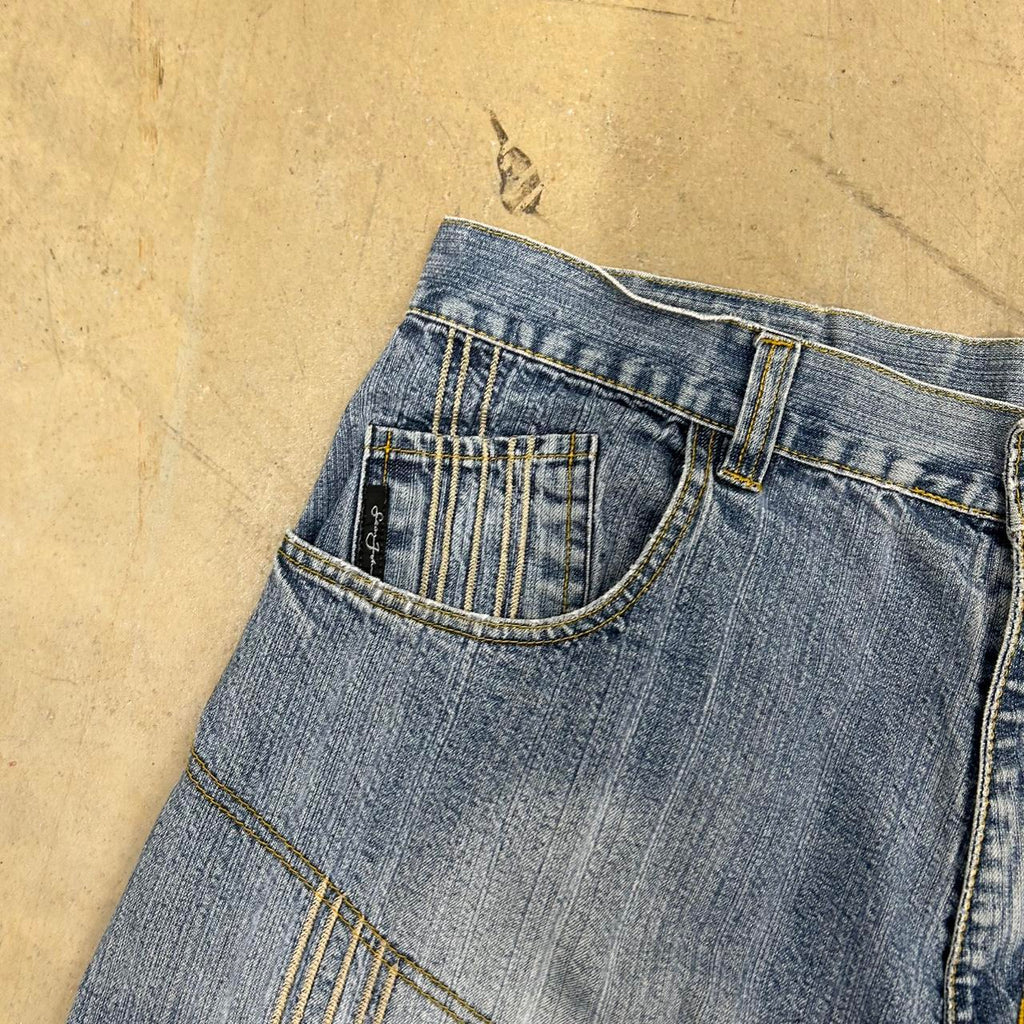Sean John Y2K Jorts – Size 40, Great Condition, Stain Shown