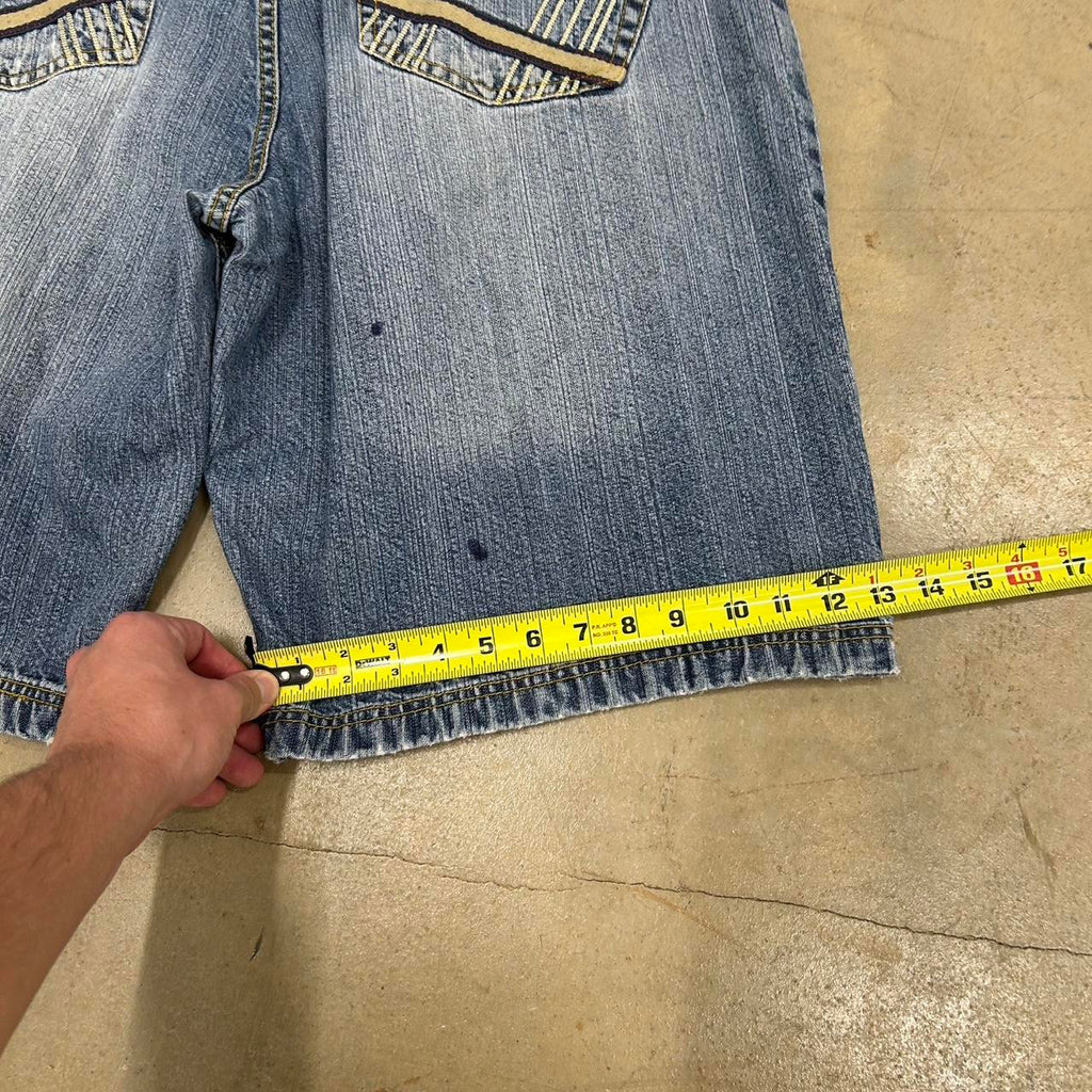 Sean John Y2K Jorts – Size 40, Great Condition, Stain Shown