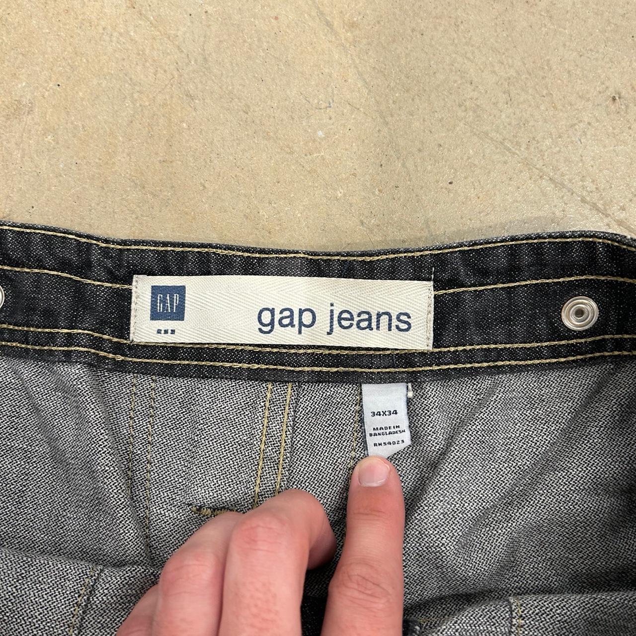 Black Gap Streetwear Jeans – Size 34x34, Good Condition, Small Hole and Stain Shown