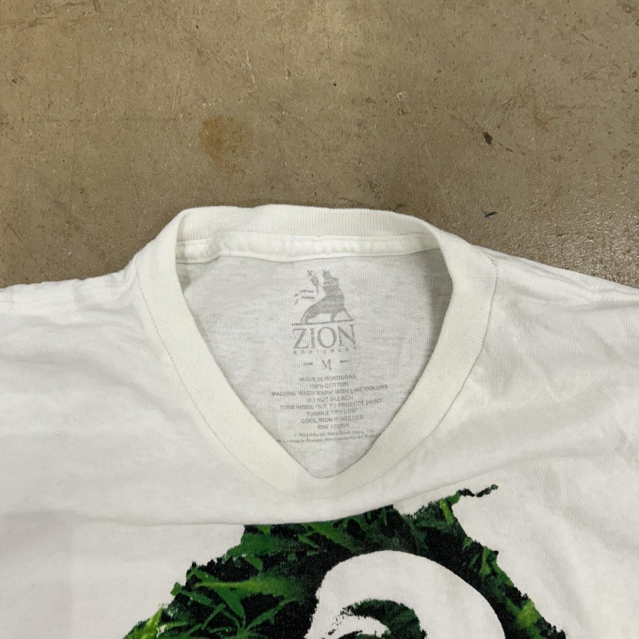 Bob Marley Weed Leaves Shirt – Size M, Okay Condition, Stains on Back