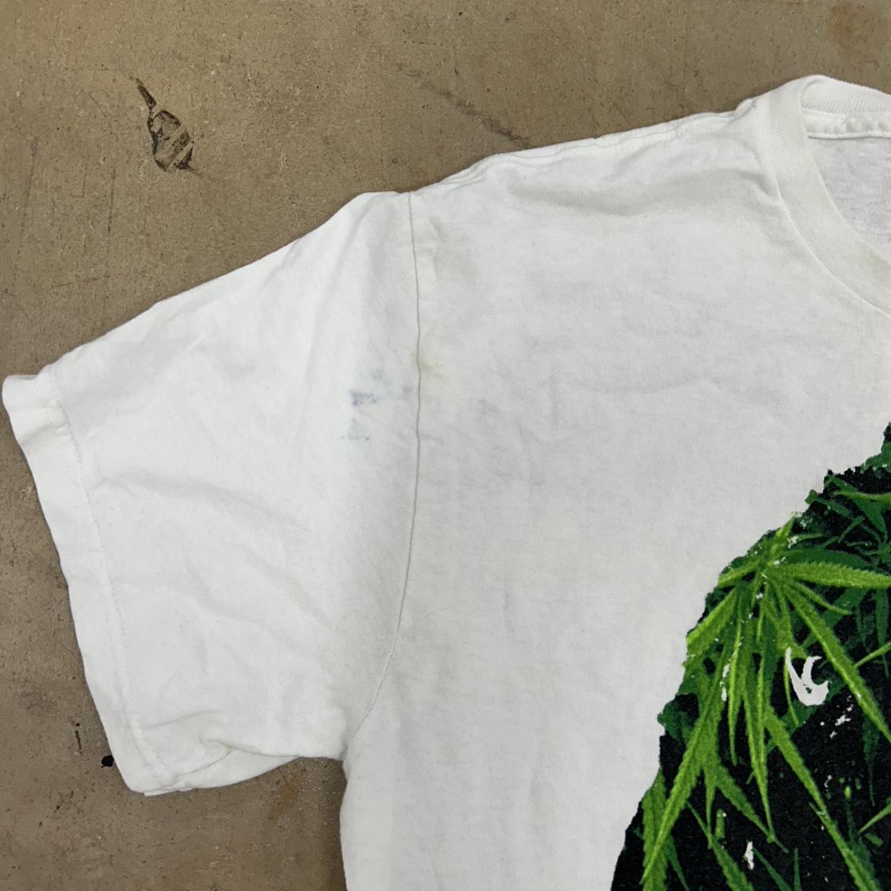 Bob Marley Weed Leaves Shirt – Size M, Okay Condition, Stains on Back